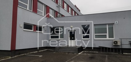 Pronájem luxusních vybavených kanceláří (330 m2) v Pardubicích, ul. Dělnická čp 35 - Fotka 1