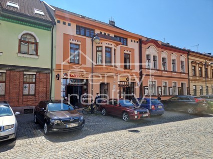 Pronájem 4 luxusních kanceláří (90m2) v centru Paurdubic, ul. Smilova - Fotka 1