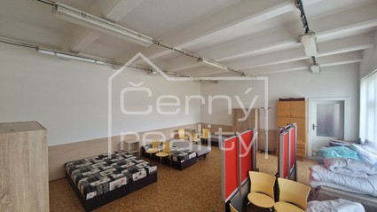 Pronájem 3 kanceláří o ploše 108 m2, Pardubice, ul. Štrossova 291, 1.patro - Fotka 1