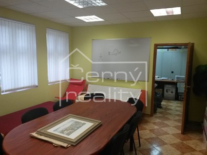 Pronájem luxusních kanceláří v centru Ústí nad Orlicí, celkem 160 m2 - Fotka 22