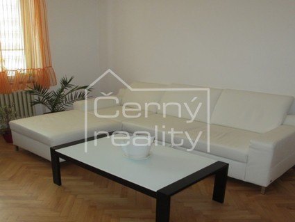 Pronájem bytu 2+1 (56m2), Pardubice, centrum, Jungmannova ul. - Fotka 2