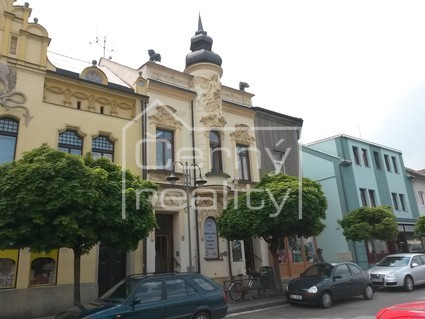 Prodej ČD v Heřmanově Městci na náměstí, 6 bytů a nebytový prostor, Výnos 760 tis./rok,celkem 670 m2 - Fotka 6