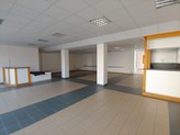 Pronájem nebytových prostor o ploše 288 m2, vhodné na sídlo firmy, prodejnu atp., Pardubice