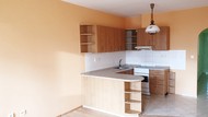 Pronájem bytu 3+kk/2L (77m2) v Pardubicích