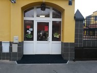 Obchod ve Štrossově ulici, 33 m2, Pardubice