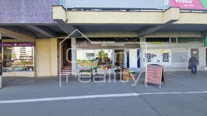 Pronájem obchodu (180m2) v centru Pardubic, Palackého třída, naproti OC Palác Pardubice - Fotka 5