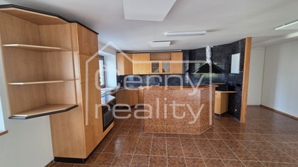 Pronájem 12 nových bytů v Sopřeči, byty 1+kk (39m2) až 4+kk (160 m2), sklep, zahrada, parkování - Fotka 35