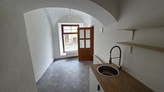 Pronájem obchodních prostor 80 m2,Showroom 66 m2, kancelář resp. prodejna 11,50 m2, v Trutnově