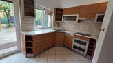 Pronájem luxusního bytu 2+kk (46 m2) terasa, zahrada, pergola, v Pardubicích